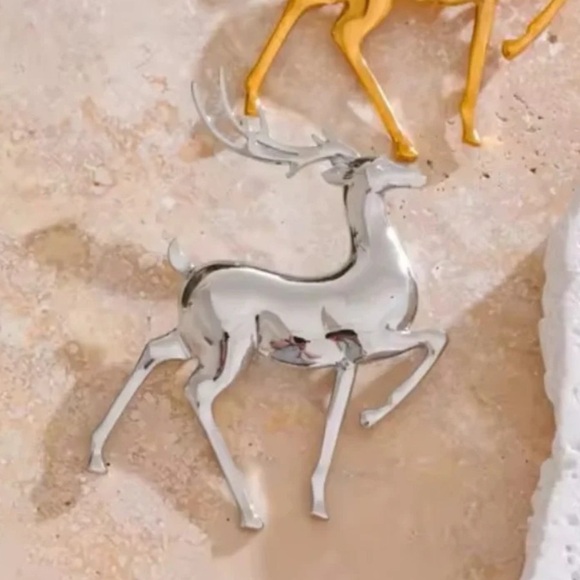 Christmas Reindeer Stainless Steel Waterproof Brooch - Picture 3 of 10